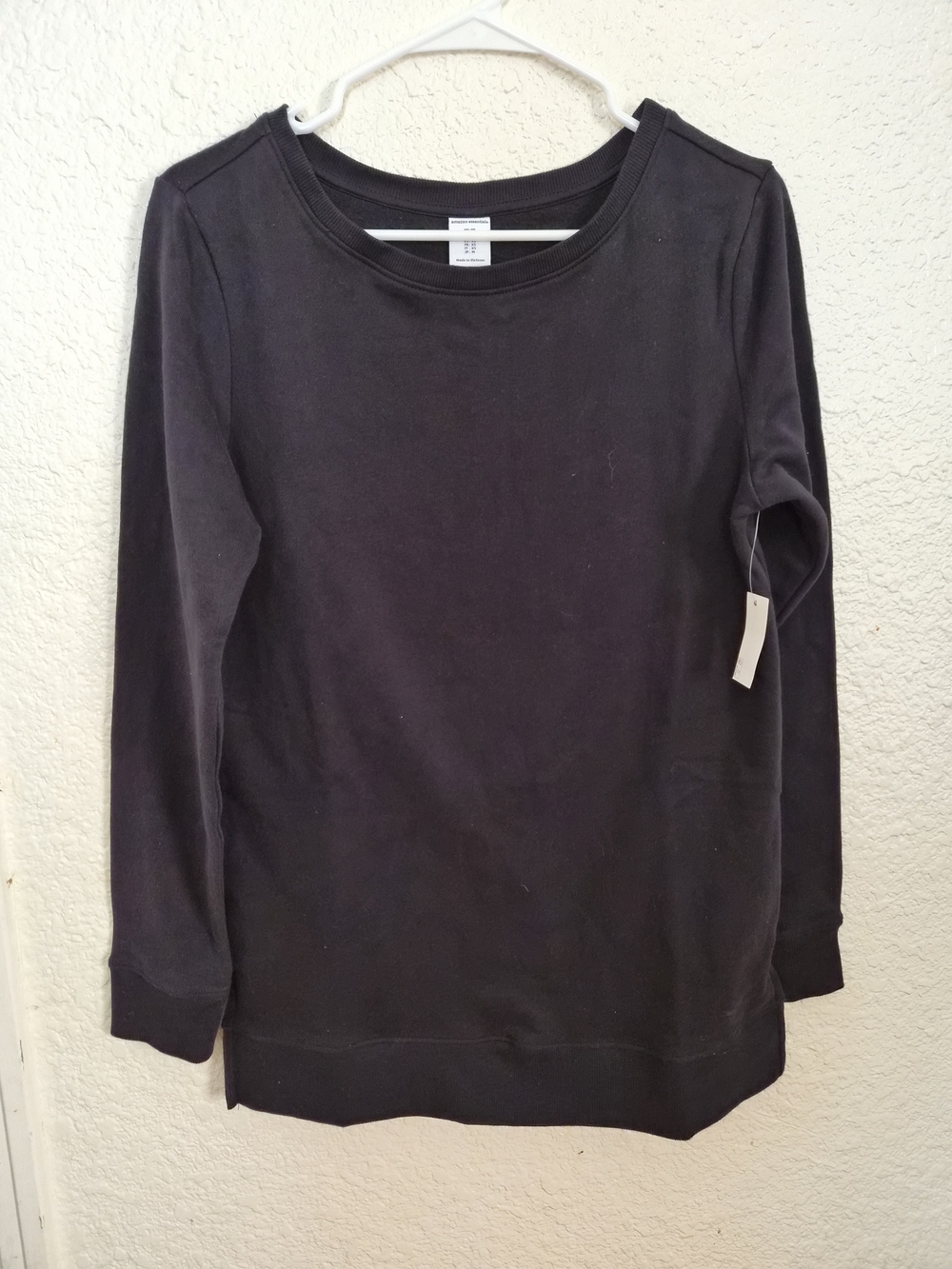 Amazon Essentials Black Long Sleeve Crewneck Sweatshirt